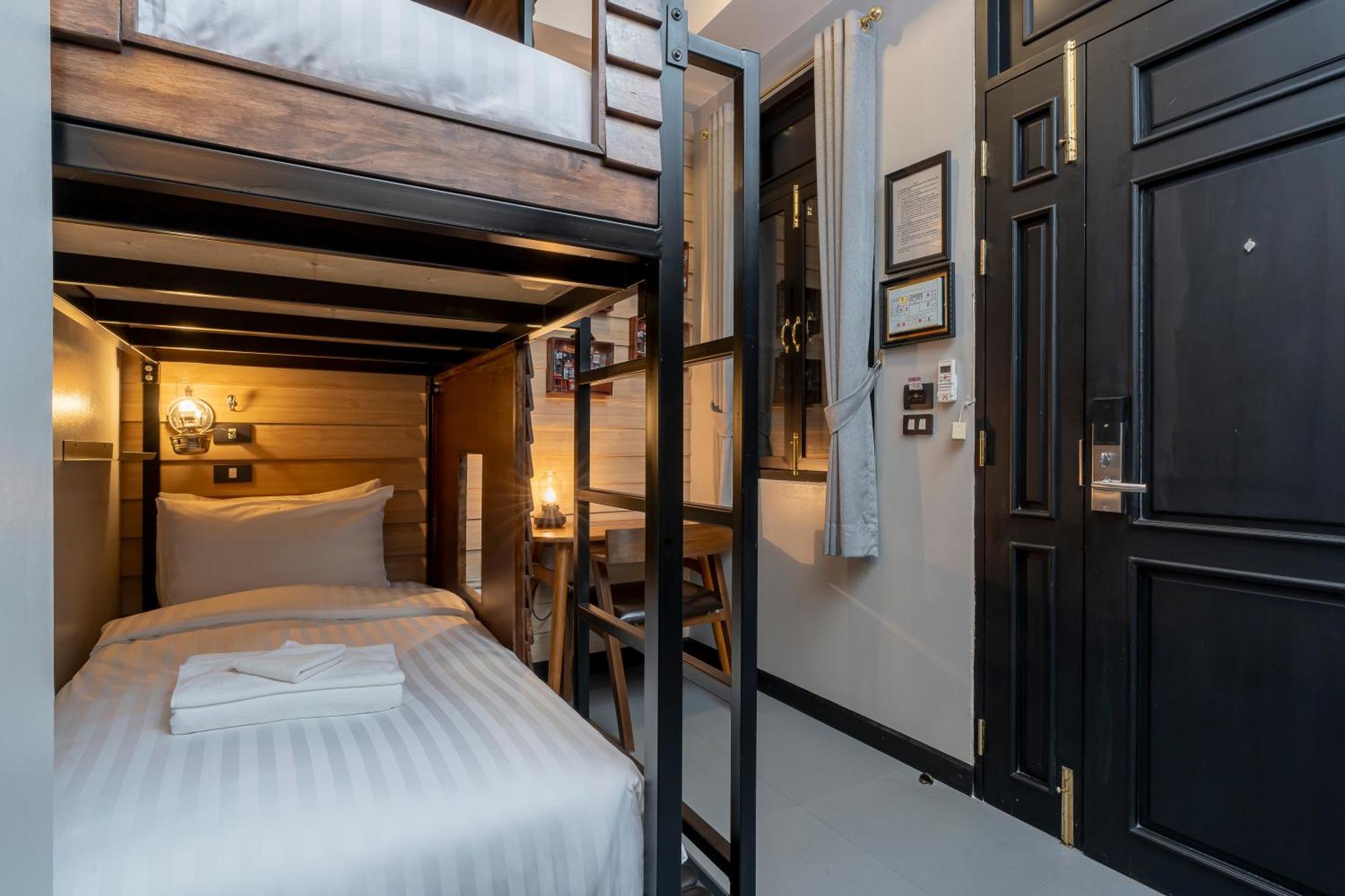 De Phanakron Boutique Hotel Bangkok Bagian luar foto