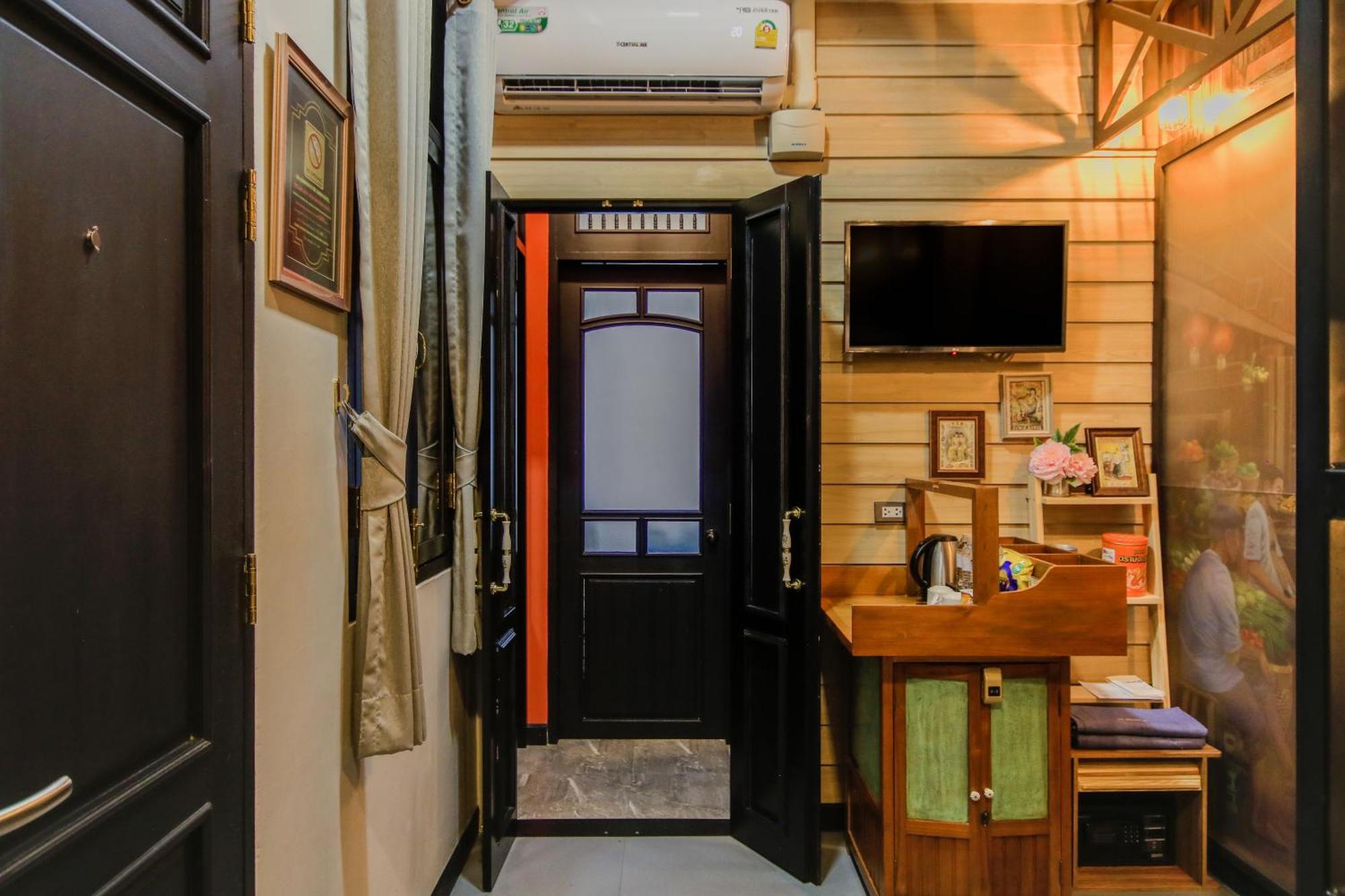 De Phanakron Boutique Hotel Bangkok Bagian luar foto